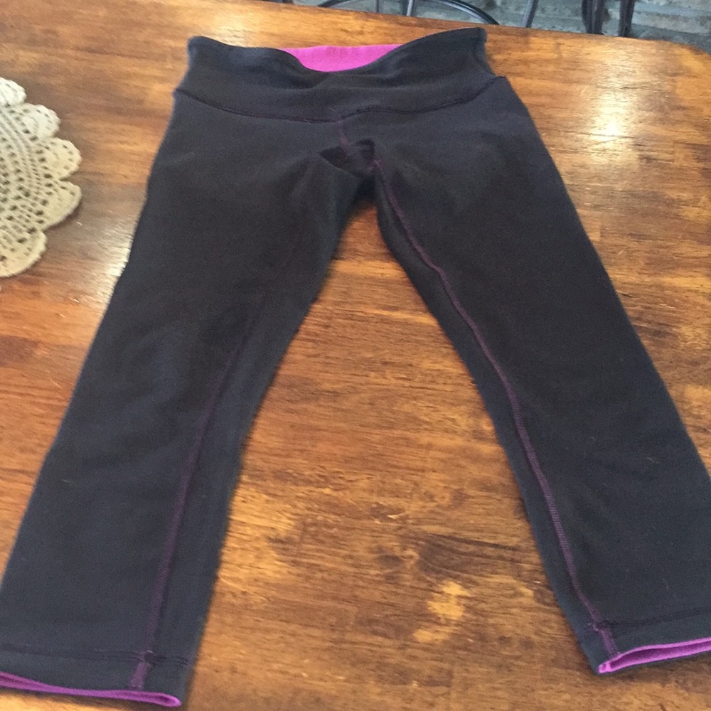 Lululemon capris